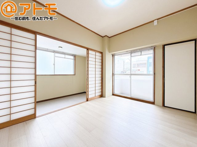 お子様のお友達が遊びに来た時も、子供部屋があると楽しく過ごせますね♪
