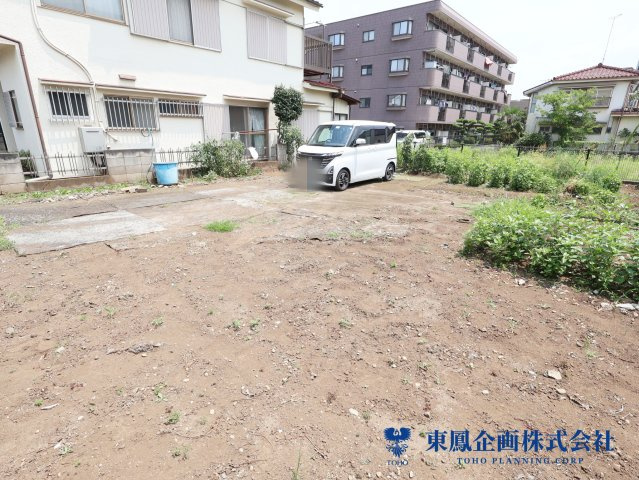 スーパーが近隣にございます