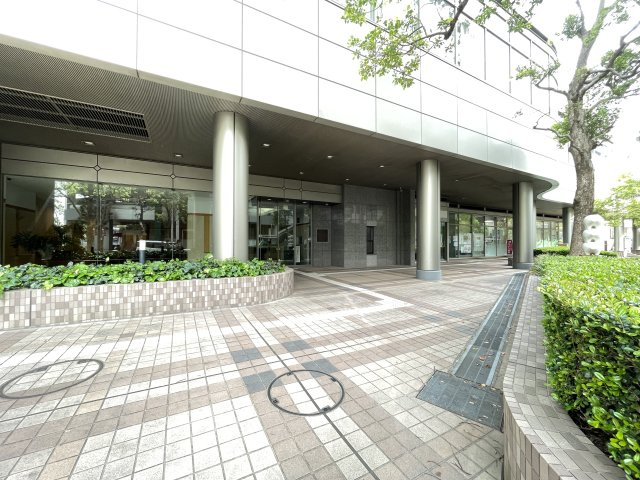 マンションの顔でもある、高級感漂うエントランス。　