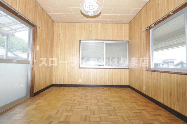 2階洋室4.5畳？