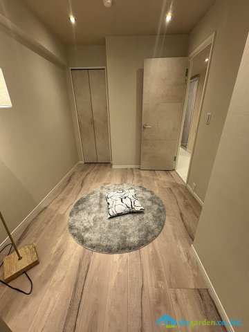 使い勝手のいい洋室です