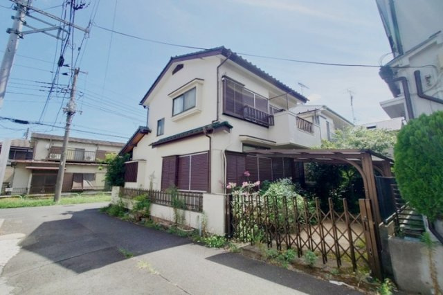 徒歩10分圏内に小中学校・コンビニ・郵便局・公園などがあります