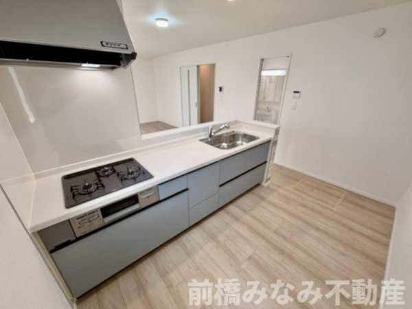 【 新築 渋川市石原 A号棟(全3棟) ハートフルタウン 新築建売分譲のキッチン】