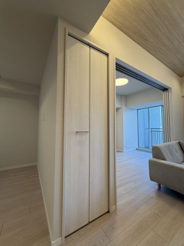 適材適所に収納が設けられた間取りです。