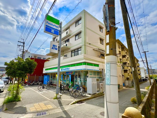 ファミリーマート今津駅前店徒歩6分