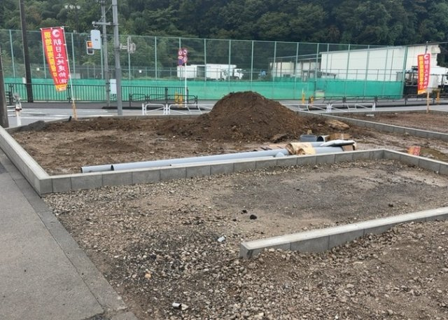 物件の詳細については、現地を見てわかること以外に、役所や法務局などで調べないとわからないことがあります。そのため、現地に行く場合は、もしこの物件を買ったらどのような生活ができるかをイメージしましょう。