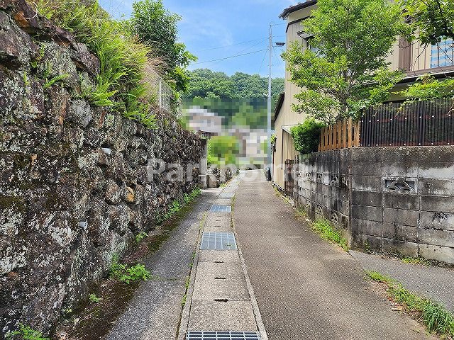 西側接道