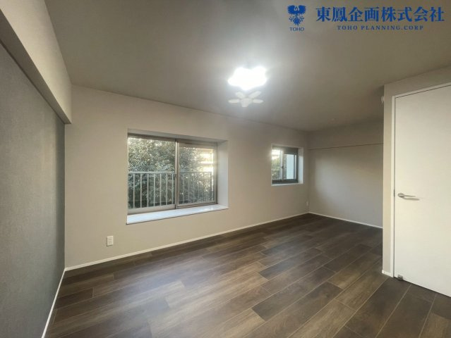 出窓付きでよりお部屋が広く感じます！