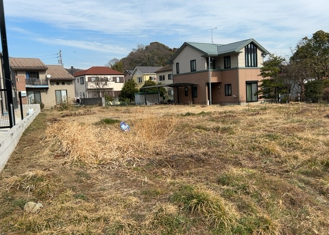 家を建てる前提で土地を探している場合、地盤の丈夫さは譲れない条件の一つです。地盤が脆弱だと追加工事が必要となります。また、過去に地盤沈下や液状化現象を起こした土地は、できるだけ避けた方がいいでしょう。