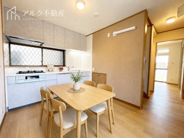 明るい玄関です