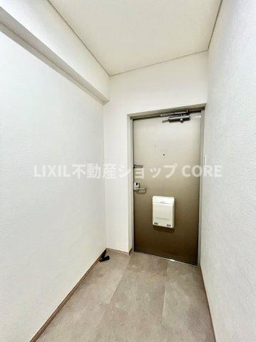 玄関ホールがスッキリ広々としていると帰る時も出ていく時も気持ちが良いものです！　