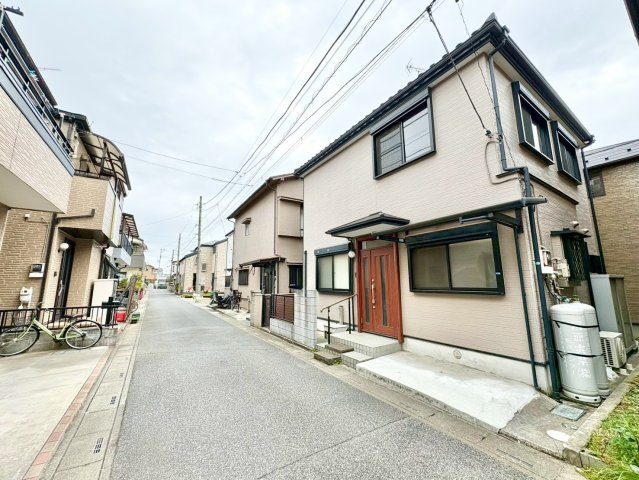 5K・・キッチン・洗面・浴室がワンフロアにまとまり、家事がスムーズにこなせる間取りです。