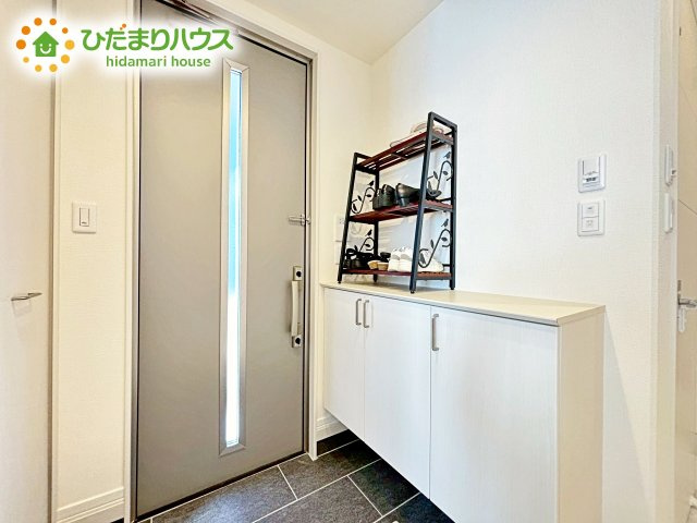丁度良い靴箱のサイズ♪これだけあれば家族全員の靴がしまえてスッキリ(^O^)
