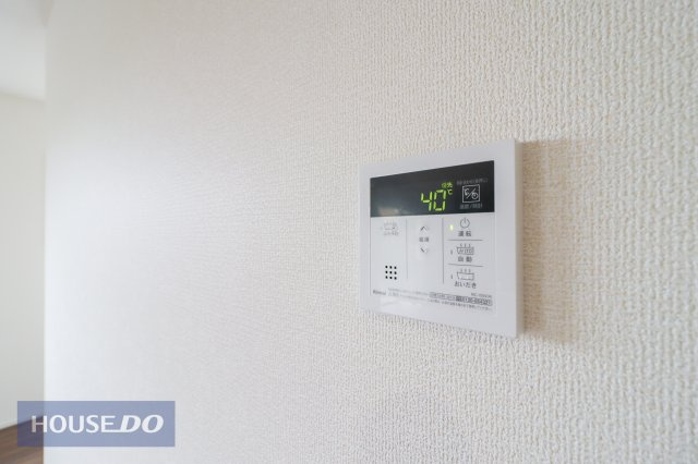 【温水設備】給湯スイッチ付きで温度調整も追炊もラクラクです。