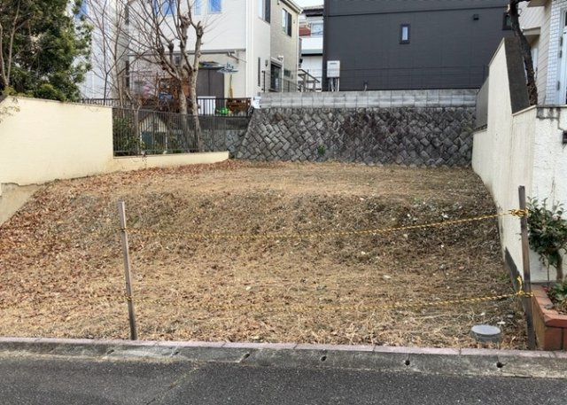 ハザードマップは自然災害による被害を予測し、その被害範囲を地図上で表したものです。近年特に災害が多くなっていますので、事前に調査すると安心できます。ハザードマップは国交省のホームページをご覧ください。