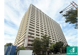 リバーガーデンコスモスクエアの外観