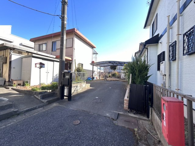 ■土地面積約75坪！　■二世帯住宅・大型物置・ガーデニングなど用途多彩！　■緑小学校徒歩10分(800ｍ)・緑中学校徒歩13分(1000ｍ)