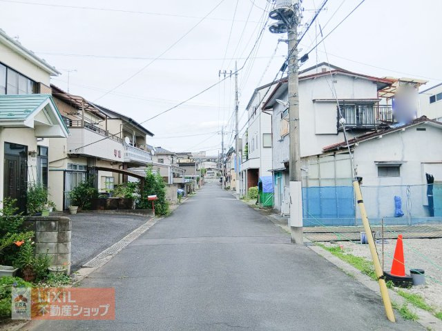 道路幅にゆとりがあり、視界が良いため、小さなお子様のいるご家庭も安心です