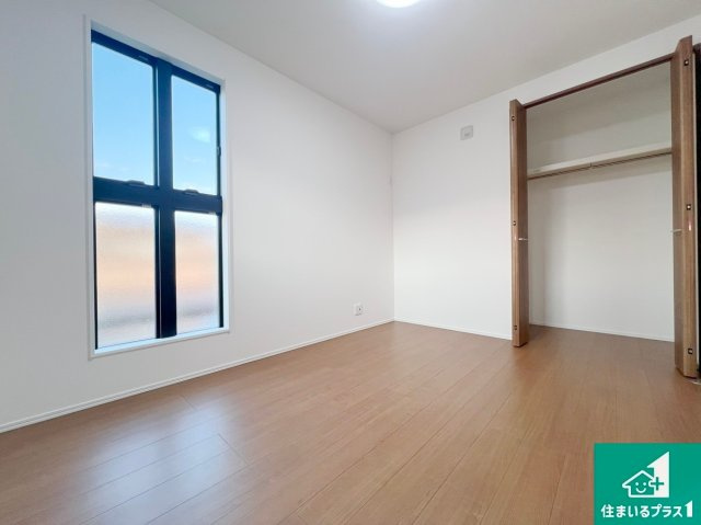 シンプルな洋室は、自分好みのインテリアが楽しめます♪