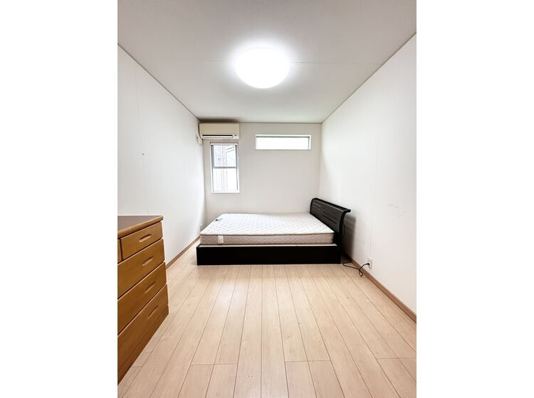 2階洋室6帖
