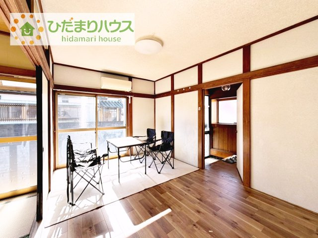 早くお仕事終わらせて、家に帰りたくなるようなリビングです(^^♪