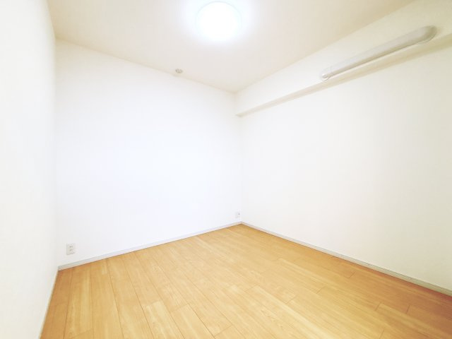 リビング横洋室の別角度です。