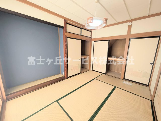 リビング横の和室です