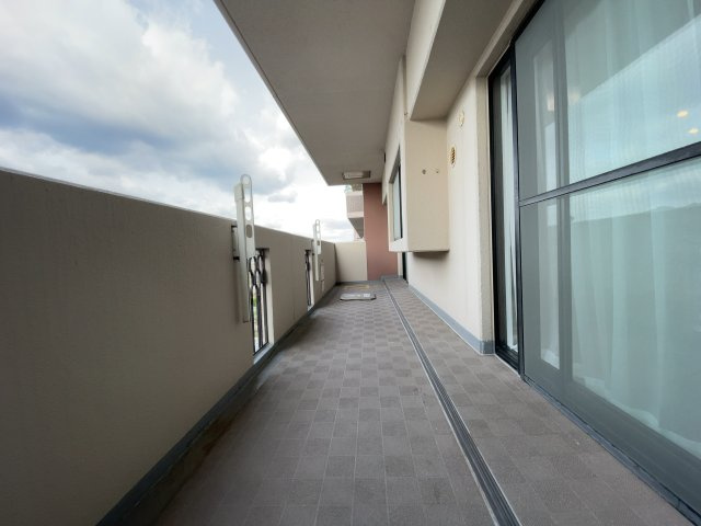 〇南向きのバルコニーは広々としておりますので、洗濯物を沢山干すことが出来ますね。