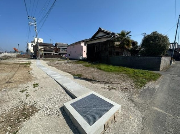 外観：328000673144