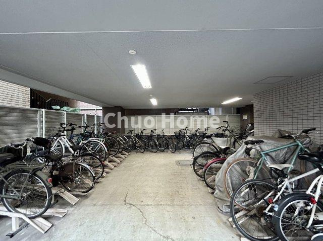 【自転車置き場】最新の空き状況や費用などの詳細は担当スタッフまでお問い合わせください。