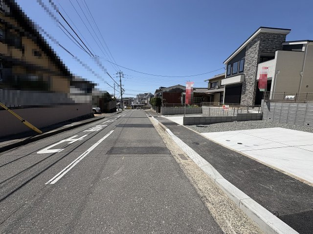 現地写真。前面道路です。