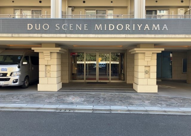 ＳＲＣ造は強度や耐震性の面でもRC造と比べて優れています。そのため、10階建以上の高層または超高層マンションなどの建築にも多く採用されています。柱や梁などのサイズが小さくても高い耐震性を確保できます。