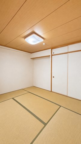 プライバシー保護の為実際の動産物はAI編集にて消去しています