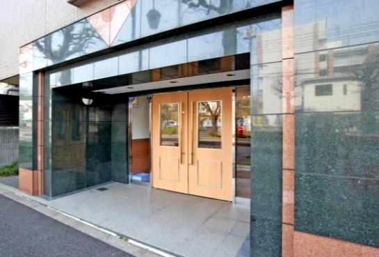 オートロック・宅配ボックス・EV付きなので入居者様から選ばれやすい！