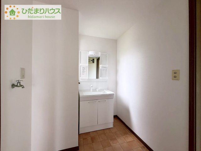 シンプルで使い勝手の良い独立洗面台！