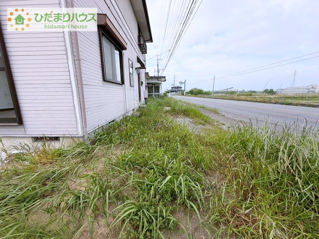 お庭付物件になります！お庭遊びや、プールなどお子様も大喜び(^^)