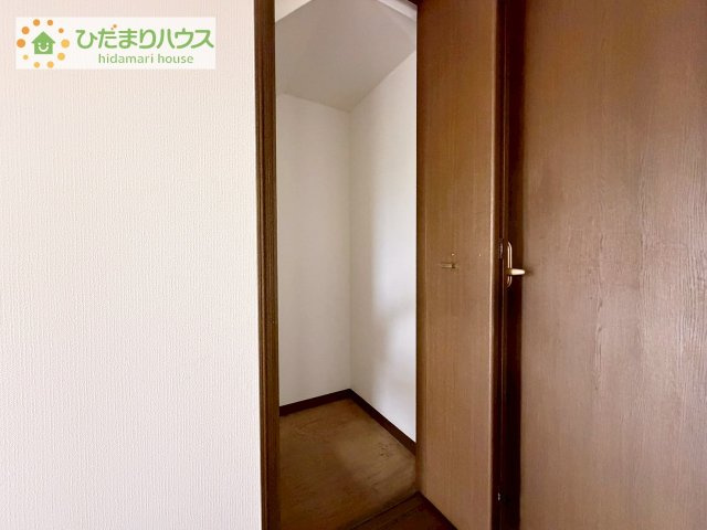 収納場所に困る掃除機や掃除用具はこちらへ！！