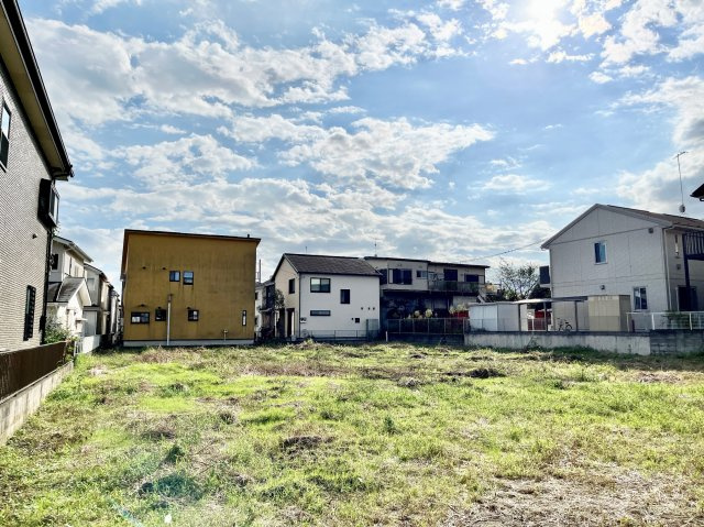 全7区画の新規開発分譲地。現在造成工事中です。整った街並みが形成される予定で、新生活を始めるご家族にもおすすめの住環境です。