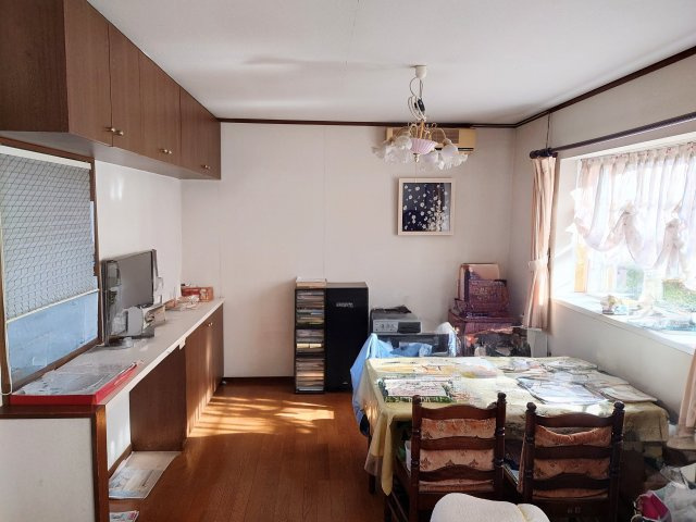 ダイニングの窓も東南向きで、明るいです！