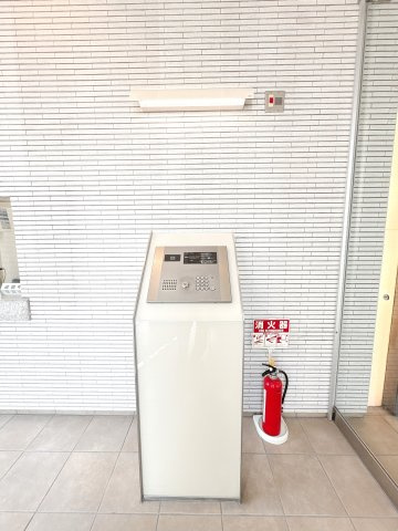 安心のオートロック付きのマンションになります♪