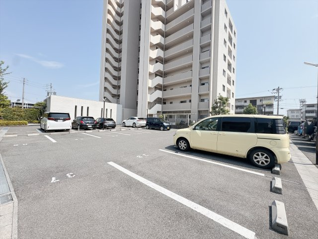 駐車場になります♪敷地内駐車場継承可能です♪