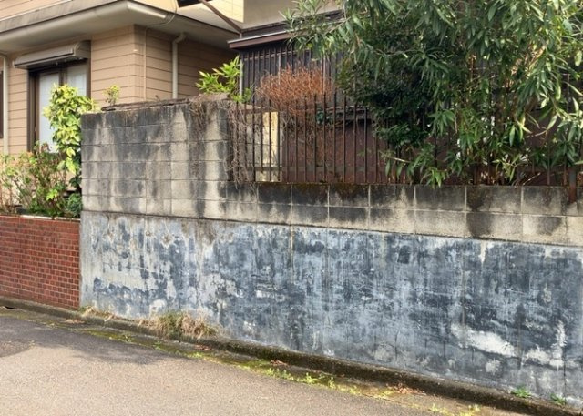 隣家の土地はどうなっているのか、生活利便施設が近くにあるのか、学校まで近いかなど、お客様のライフスタイルにあわせたイメージが重要です。また、近くにあると困る施設が近くにないかも確認するといいでしょう。