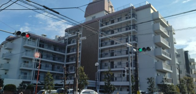 7階建て6階部分のため、陽当たり良好です