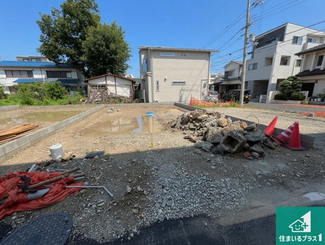 周辺は落ち着いた街並みの住宅地！子育てがしやすい住環境です！現地でしかわからない事もございます。是非一度ご覧ください。