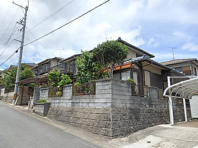 南東向き建物です。