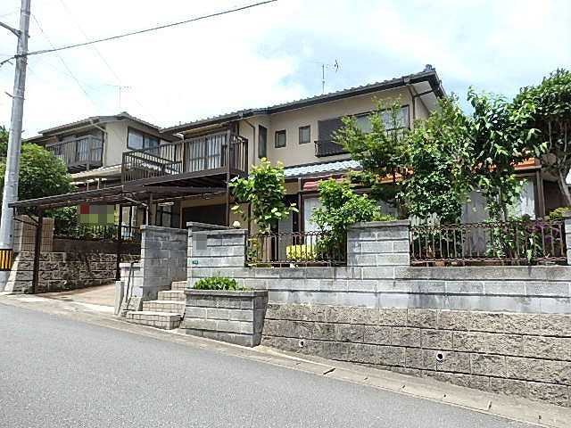 南東向き建物です。