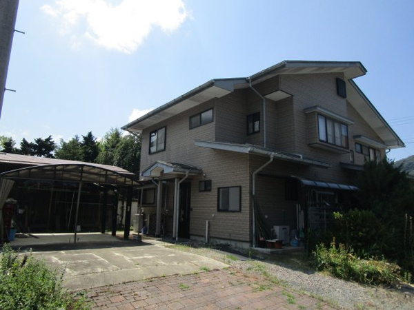 【高山市国府町広瀬町の中古戸建ての外観】