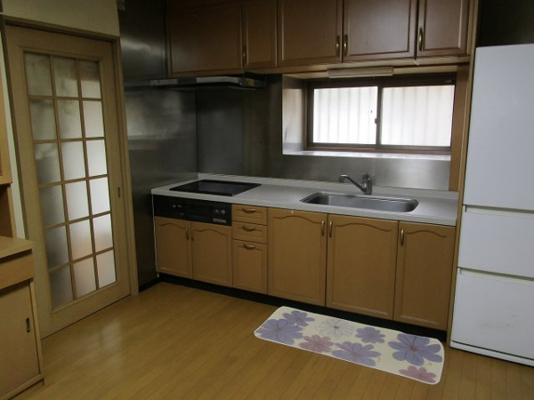 【高山市国府町広瀬町の中古戸建てのキッチン】
