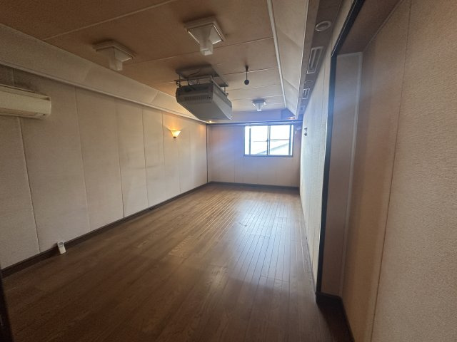 洋室