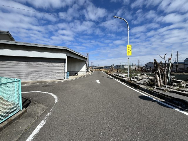 東側道路　三差路